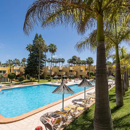 Home2book Tranquil Escape Community Pool *