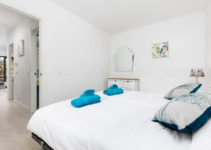 Home2book Tranquil Escape Community Pool