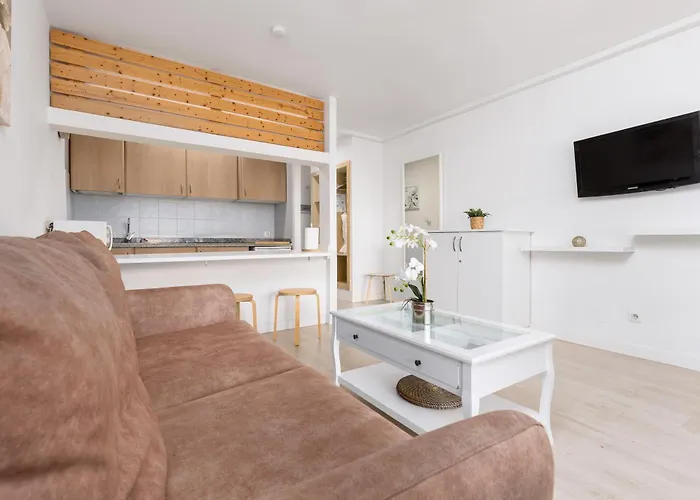 Home2book Tranquil Escape Community Pool *